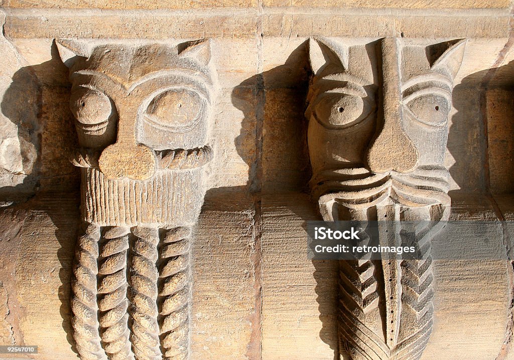 Catedral de Lincoln-dois muito finos esculpidos pedra algarismos - Royalty-free Alcova Foto de stock