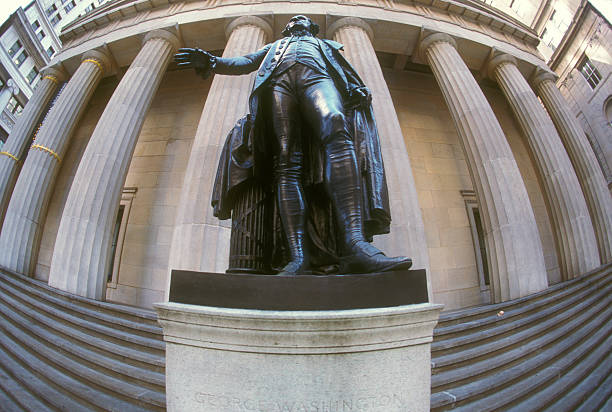 istock George Washington statue in Wall Street 92547239