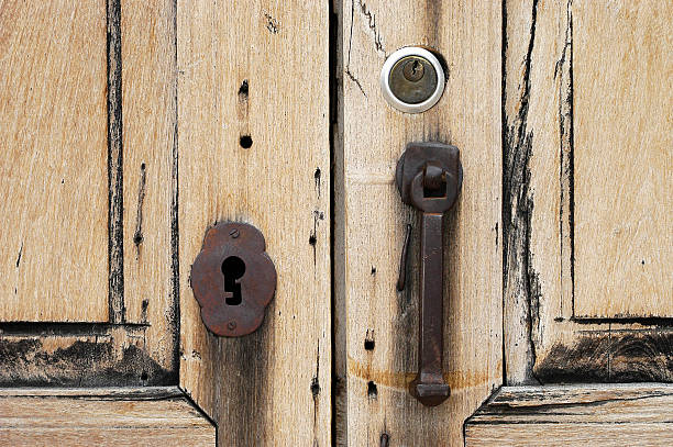 istock wooden door 92548228