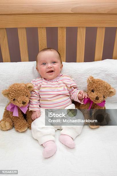 Personenbaby Sierra Stockfoto und mehr Bilder von Menschliches Gesicht - Menschliches Gesicht, Auf die Uhr sehen, Baby