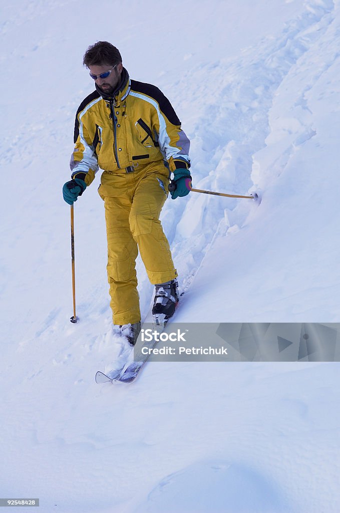 Montanha esquiador registradas num mesmo - Foto de stock de Adulto royalty-free