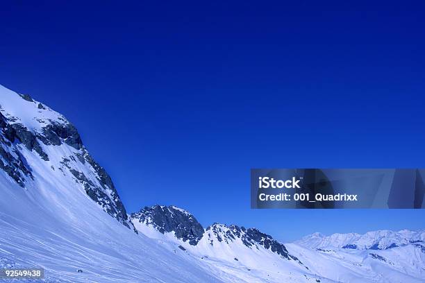 Foto de Alpes At 3600 e mais fotos de stock de Alpes europeus - Alpes europeus, Blusa - Roupa, Coberto de Neve