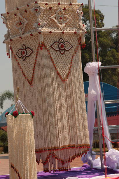 istock Garlands made of popped rice. 925517556