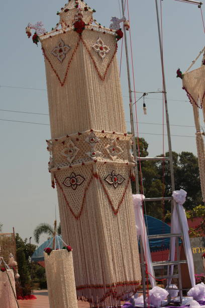 istock Garlands made of popped rice. 925517596