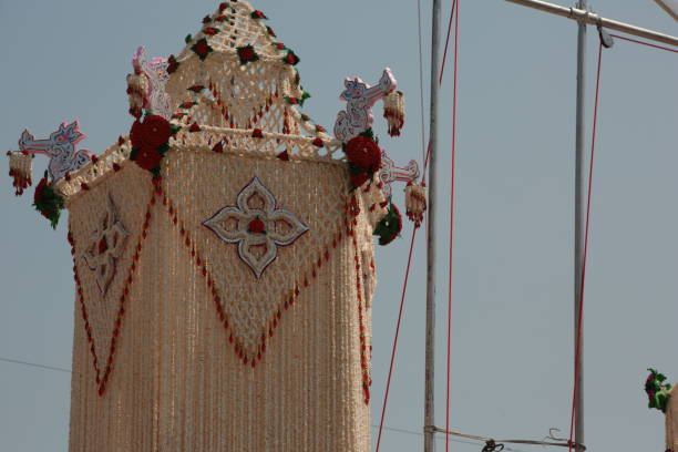 istock Garlands made of popped rice. 925517616