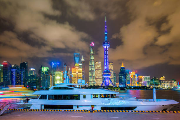 istock View of downtown Shanghai skyline 925554016