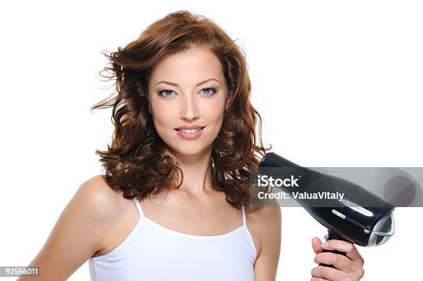 Moda Mulher Com Cabelo Segurando Hairdryer - Fotografias de stock e mais imagens de 20-29 Anos - 20-29 Anos, Adulto, Beleza