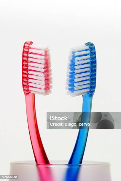 Toothbrushes01 가정 생활에 대한 스톡 사진 및 기타 이미지 - 가정 생활, 개수대, 거울