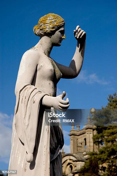 Statue Stockfoto und mehr Bilder von Alter Erwachsener - Alter Erwachsener, England, Erwachsene Person