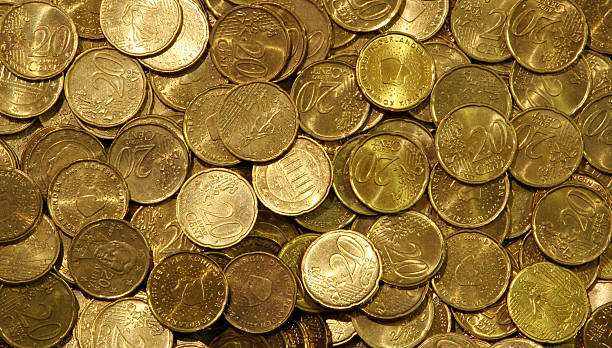 istock Pile of Euro coins 92557249