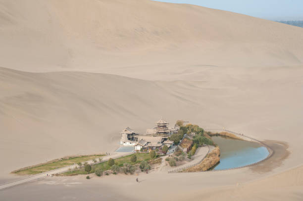 istock Crescent Moon Spring and the pavilion in the desert 925581398