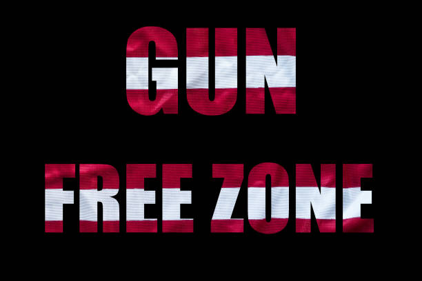 зона, свободная от оружия - gun free zone sign стоковые фото и изображения