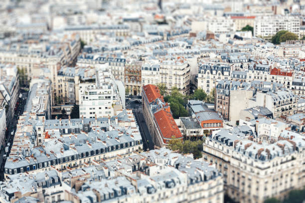paris apartamentos - paris france roof apartment aerial view - fotografias e filmes do acervo