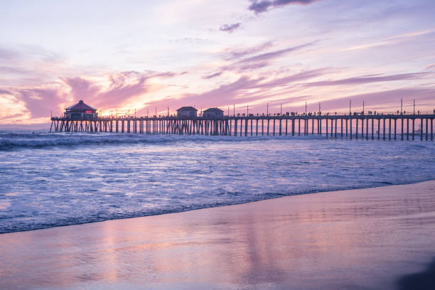 istock Gorgeous Huntington Beach Sunset 925607846
