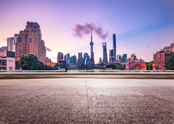 istock dusk view of the bund 925668008