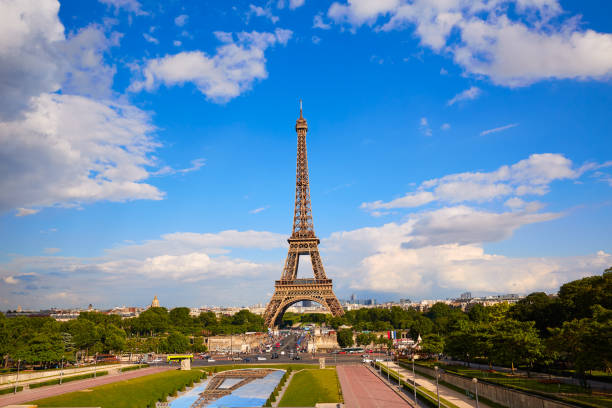 istock Eiffel Tower in Paris under blue sky France 925672154