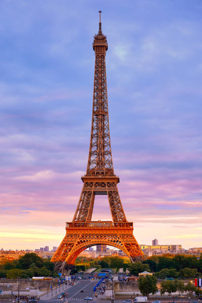 istock Eiffel tower at sunset Paris France 925673468