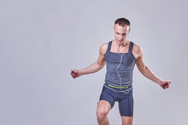 istock Handsome man in sportswear 925674162