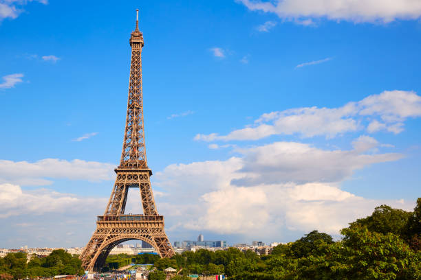 istock Eiffel Tower in Paris under blue sky France 925688426