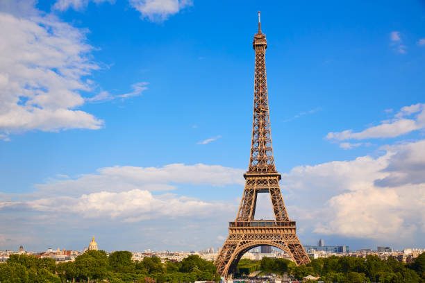 istock Eiffel Tower in Paris under blue sky France 925688468