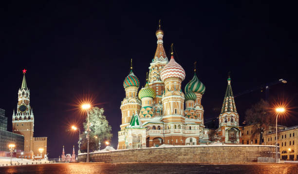 istock Moscow at night. Kremlin square. St. Basil's Cathedral on Red Square in Moscow. Night illumination 925697914