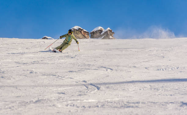 istock Expert skier on piste in Verbier, Switzerland 925726318