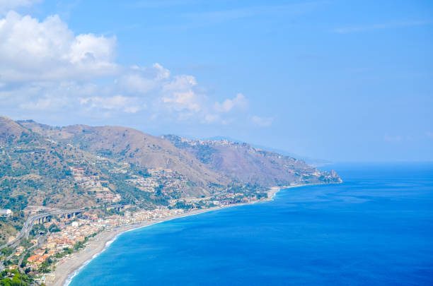 istock Beautiful Sicilian lanscape with sea shore 925727214