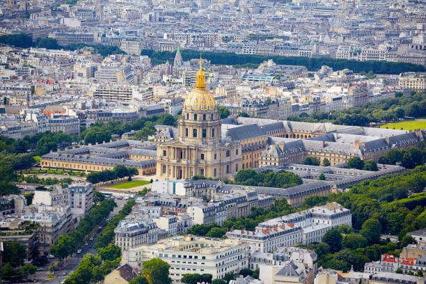 istock Aerial Paris skyline and Invalides 925727536