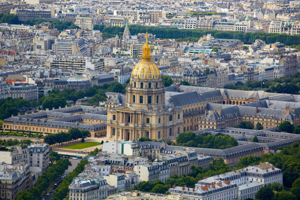 istock Aerial Paris skyline and Invalides 925727582