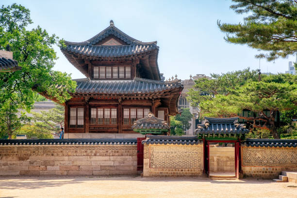 istock Gunghwajeon, Main hall of Deoksugung. 925734520