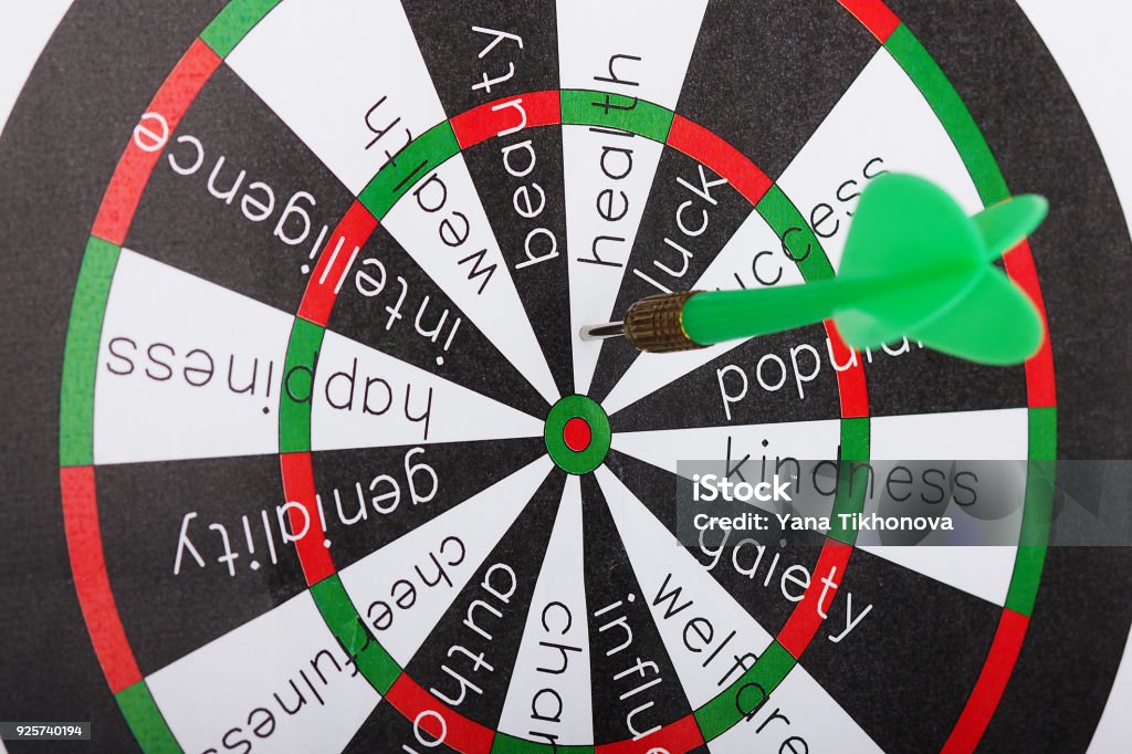 Green arrow Darts that fall in the sector's health Accuracy Stock Photo