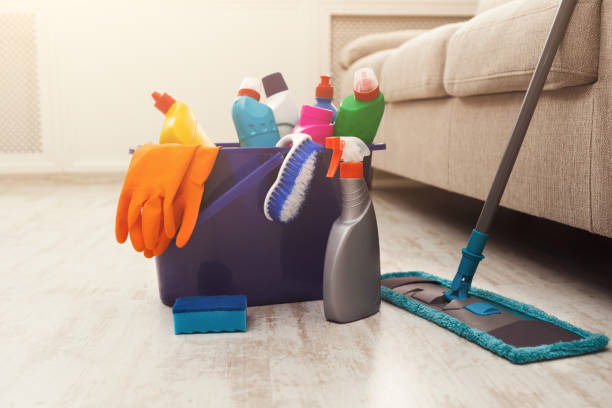 istock Bucket with sponge, chemicals bottles and mopping stick. 925759578