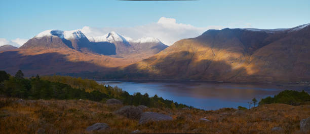 highlands scozzesi - torridon foto e immagini stock