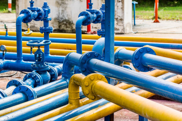 istock Valves at gas plant 925826606