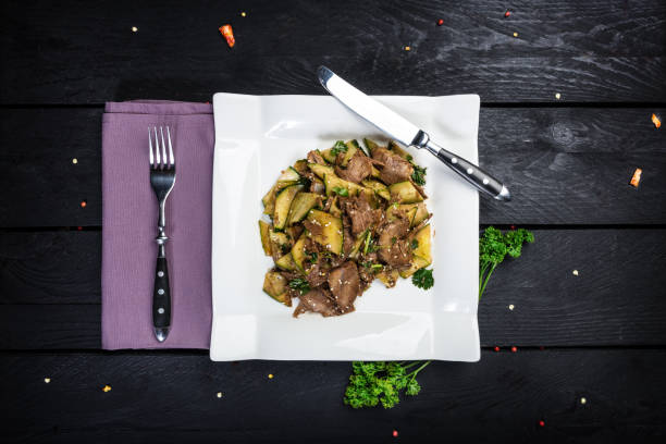 istock Chinese meat salad with cucumber 925826888