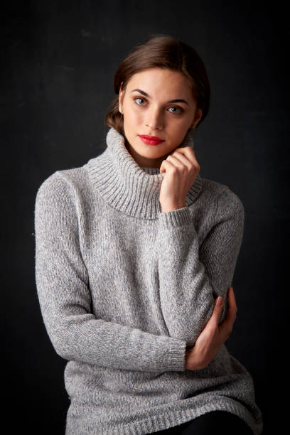 istock Beautiful young woman portrait 925827884