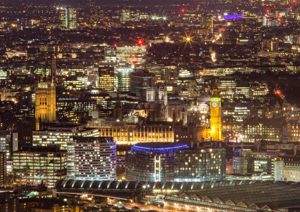 istock Big Ben and old Central London 925873484