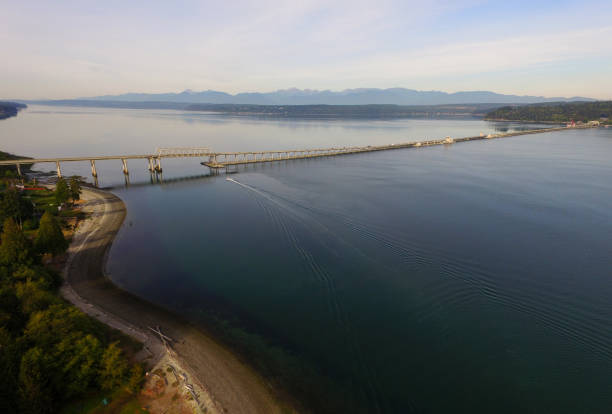 istock Hood Canal Bridge Puget Sound Shoreline Olympic Mountain Range 925928954