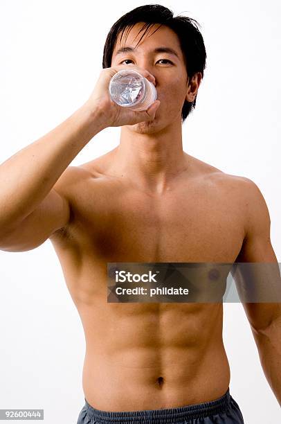 Drinking Water Stockfoto und mehr Bilder von 20-24 Jahre - 20-24 Jahre, Anaerobes Training, Aufführung