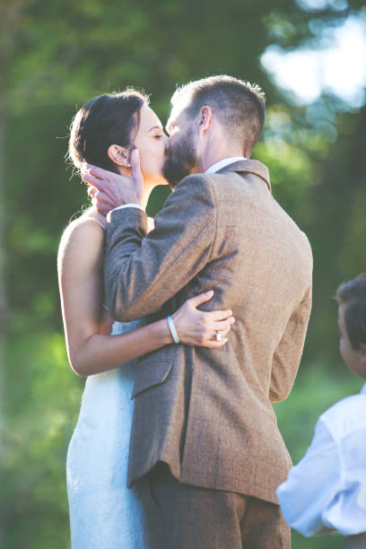 istock Summer modern wedding series Brunette Bride and Groom Celebration 926012786