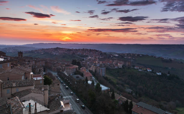 istock Italian town under brignt morning sky 926015380