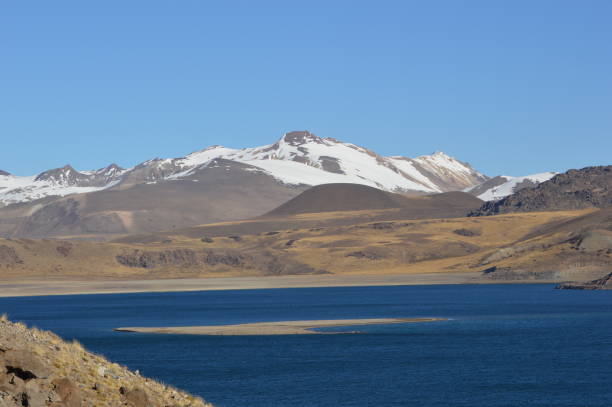 istock Laguna del Maule, Chile. 926026982