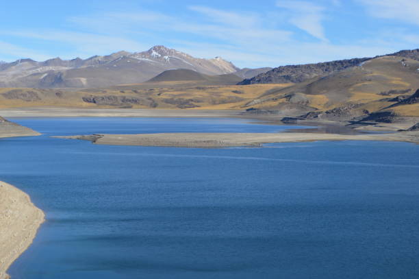 istock Laguna del Maule, Chile. 926029868