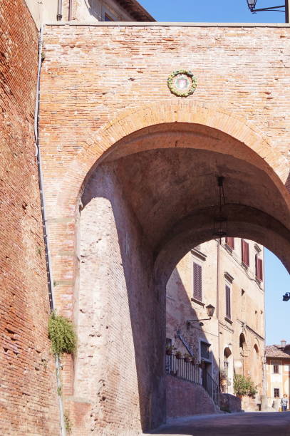 istock Urbica Gate, San Miniato 926120910