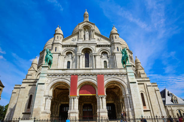istock Coronation Coeur Basilica in Montmartre Paris 926159368