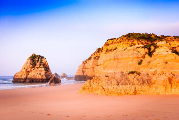 istock Portugal, Algarve - Praia da Rocha 926167974