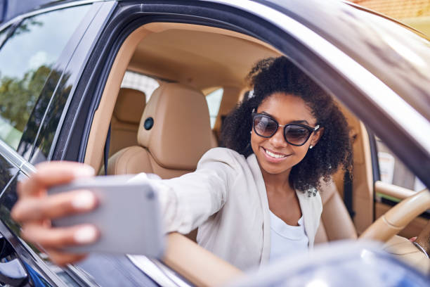 istock Snapping selfies in the driver's seat 926185464