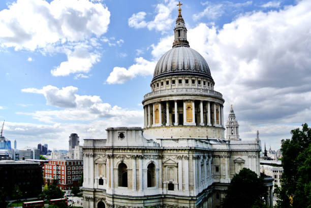 istock Cathedral of St. Paul 926192820