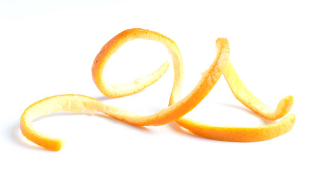 twist de limón mandarina naranja aislada sobre blanco - twist baile fotografías e imágenes de stock