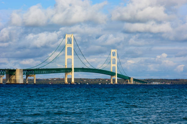 istock Mackinac Bridge in Upper Peninsula of Michigan 926231330